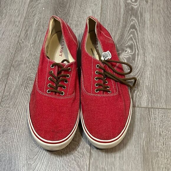 Old Navy Mens Red Sneaker Shoe Size 11 Gently Used - Picture 1 of 6